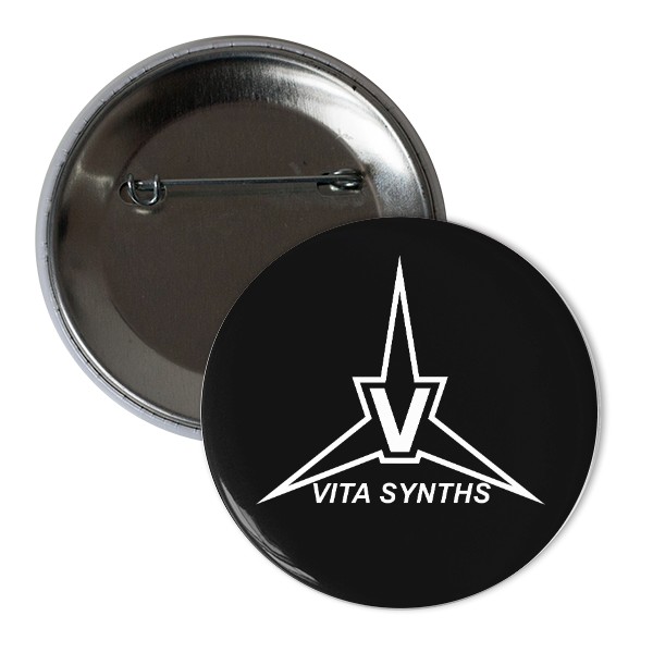 Odznáček  s potiskem Placka VITA SYNTHS - Black
